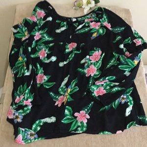 🌺Floral Top 💐Old Navy